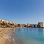 Апартаменты Sea View Kuxury