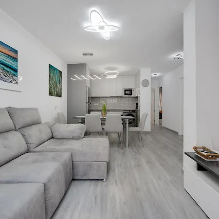 Apartament Sea View Kuxury *