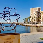 Sea View Kuxury شقة تورّيفيِخا